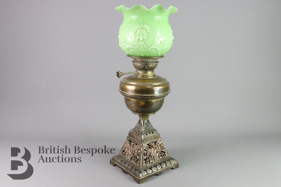 Late Victorian Brass Oil Lamp - Image 4 of 4