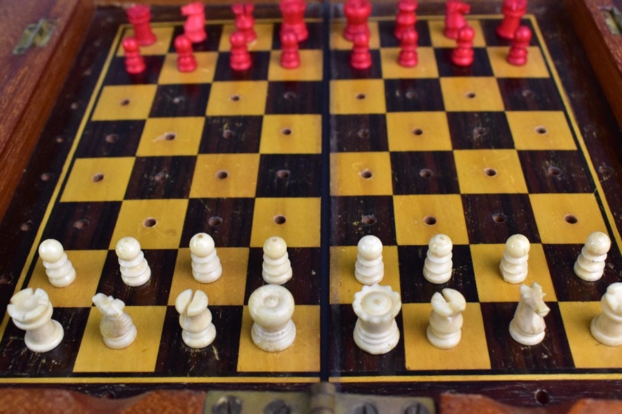 Edwardian Bone Travelling Chess Set - Image 4 of 5
