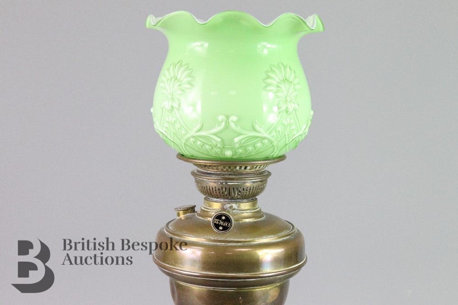 Late Victorian Brass Oil Lamp - Image 2 of 4
