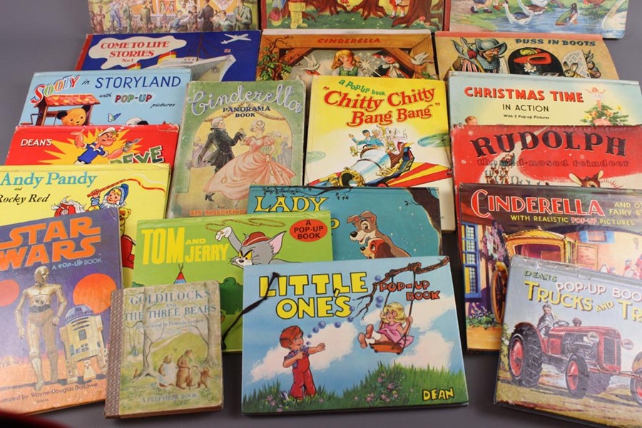 Approx. 65 Vintage Pop-Up Children's Books - Image 2 of 12