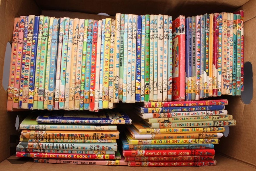 100 Vintage Noddy Series and Books by Enid Blyton - Image 2 of 5