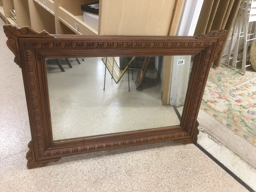 A FRENCH OAK FRAMED MIRROR 93 X 65 CM - Image 3 of 3