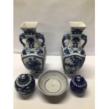A COLLECTION OF ORIENTAL BLUE AND WHITE CHINA INCLUDING TWO VASES AND A GINGER JAR