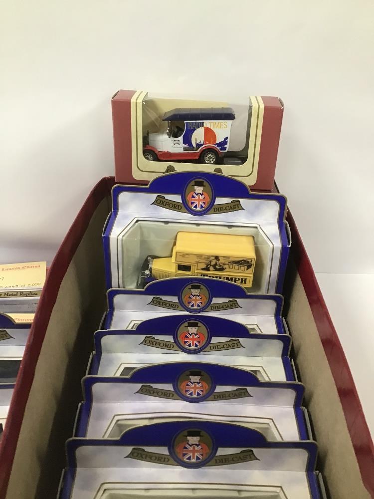 ASSORTMENT OF OXFORD DIE CAST VEHICLES IN ORIGINAL BOXES - Image 3 of 4