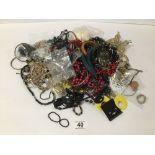 A COLLECTION OF ASSORTED COSTUME JEWELLERY, INCLUDING BANGLES AND NECKLACES