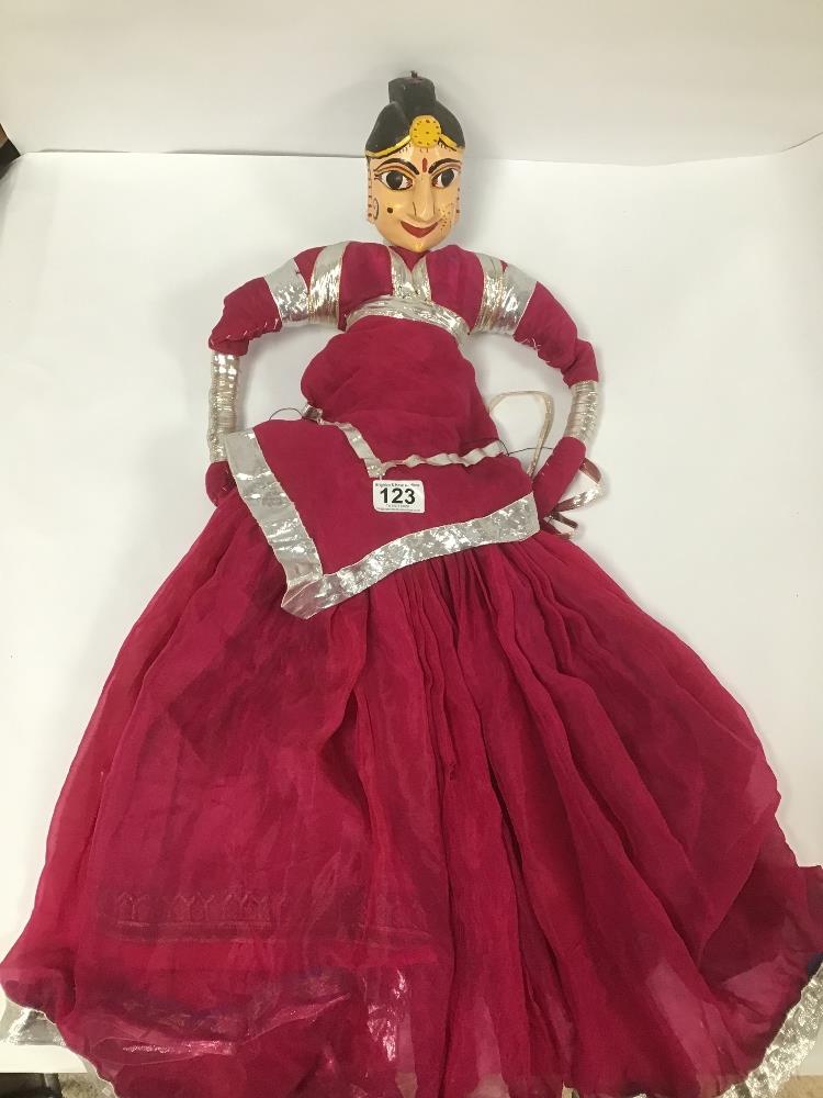 A LARGE INDIAN PUPPET OF A FEMALE DANCER, WEARING A PINK DRESS, 85CM HIGH INCLUDING TWO OTHER - Image 4 of 6