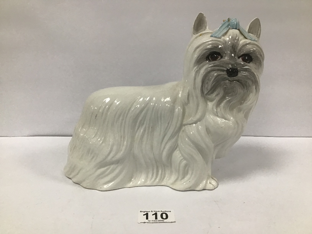 AN ITALIAN CERAMIC FIGURE OF A SHIH TZU, MARKED TO BASE ITALY A.759/B, CSM, 21CM HIGH (AF)