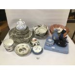 AN ASSORTMENT OF VINTAGE CERAMICS, INCLUDING WEDGWOOD JASPER WARE, WEDGWOOD OLD ENGLISH VILLAGE