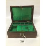A LATE 19TH CENTURY ROSEWOOD JEWELLERY BOX, THE LID OPENING TO REVEAL A SINGLE TRAY WITH SEGMENTED