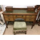 A VINTAGE LADIES WRITING DESK W/GREEN LEATHER TOP
