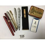 A MIXED LOT OF PENS AND RELATED ITEMS, INCLUDING SHAEFFER GOLD PLATED BALL POINT, PARKER 17 FOUNTAIN