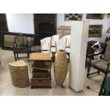 A GROUP OF VINTAGE FURNITURE, INCLUDING TWO LAMPS