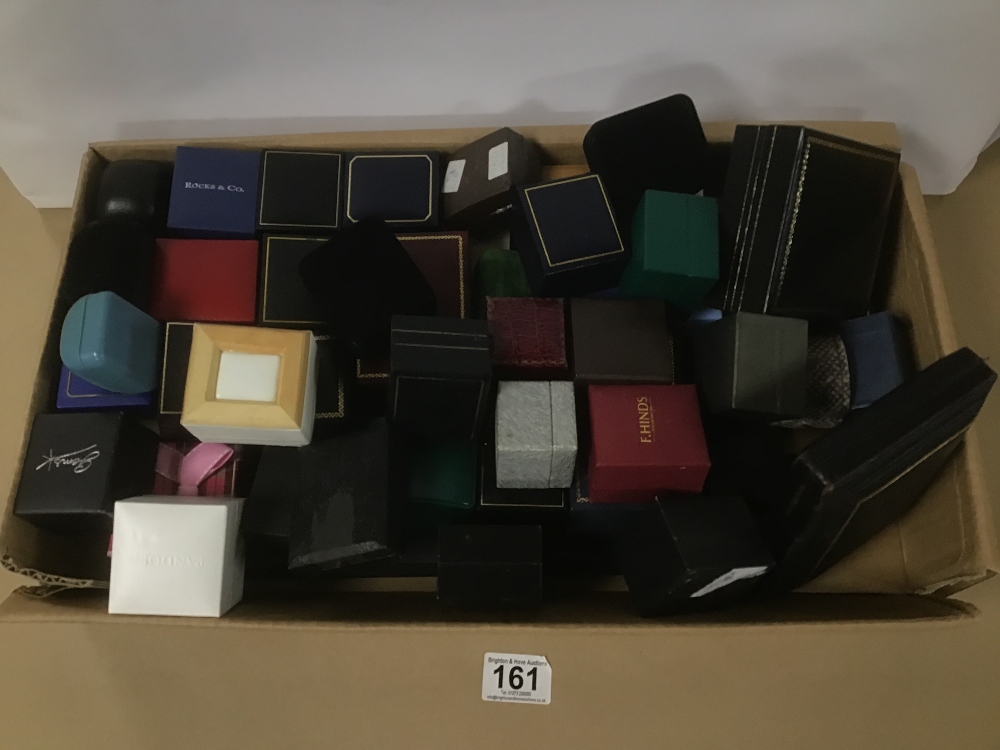 A LARGE ASSORTMENT OF VINTAGE JEWELLERY BOXES