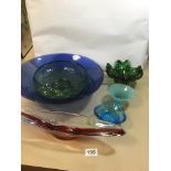 SIX PIECES OF COLOURED ART GLASS DISHES AND BOWLS, SOME POSSIBLY MURANO, LARGEST BEING A BOWL APPROX