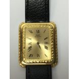 AN 18CT GOLD CASED PIAGET MECHANICAL WITH BATTERY INSTEAD OF A SPRING WRISTWATCH, REF 74121, CASE