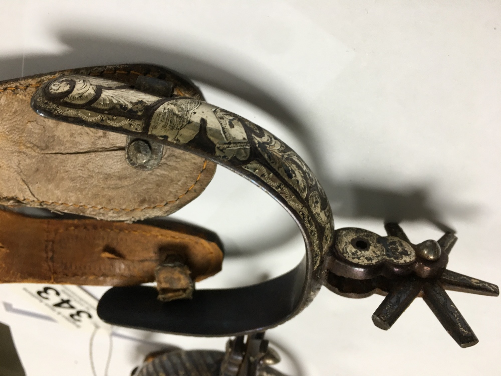 A PAIR OF MEXICAN CHIHUAHUA SPURS WITH SILVER INLAY THROUGHOUT ON STEEL, WITH ORIGINAL LEATHER - Image 6 of 9