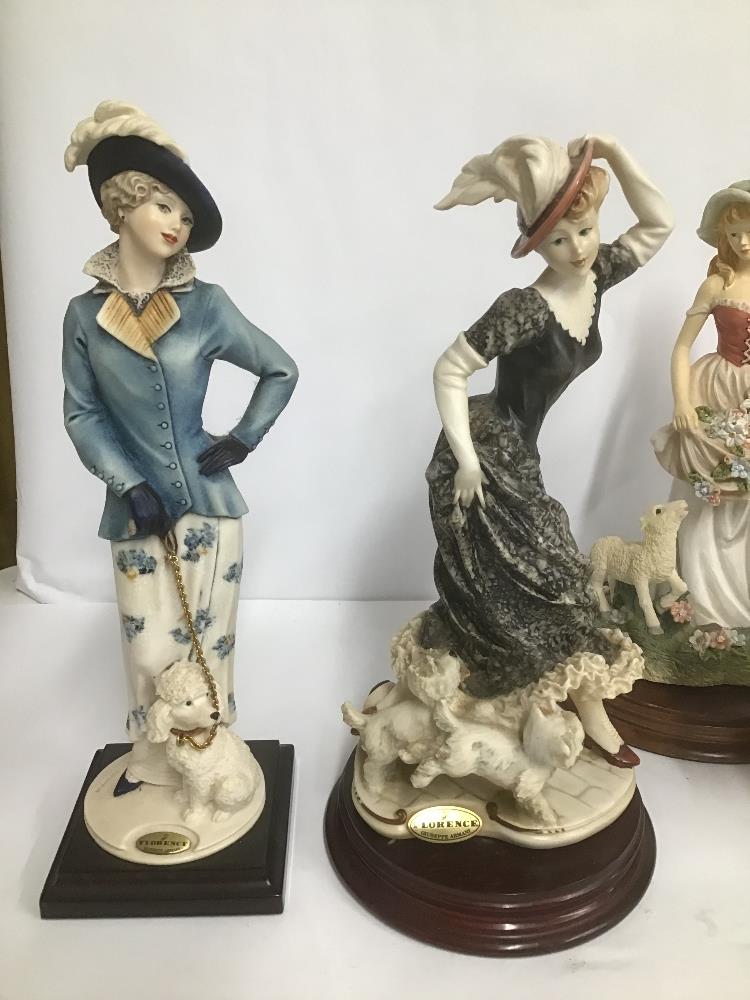 THREE VINTAGE GIUSEPPE ARMANI FIGURES AND A SIMILAR PIECE FROM THE LEONARDO COLLECTION, LARGEST 26CM - Image 5 of 9