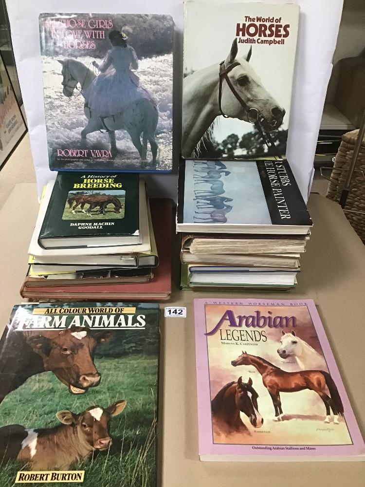 A GROUP OF ASSORTED BOOKS RELATING TO HORSE