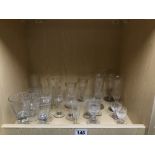 A MIXED LOT OF DRINKING GLASSES, INCLUDING EDWARDIAN, GEORGIAN AND VICTORIAN GLASSES, 22 IN TOTAL