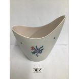 A 1960'S POOLE POTTERY VASE OF FREE FORM, NUMBER 352. 19.5CM HIGH