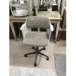 A VINTAGE LIJN BACK GISPEN V12 OFFICE CHAIR, 86CM HIGH