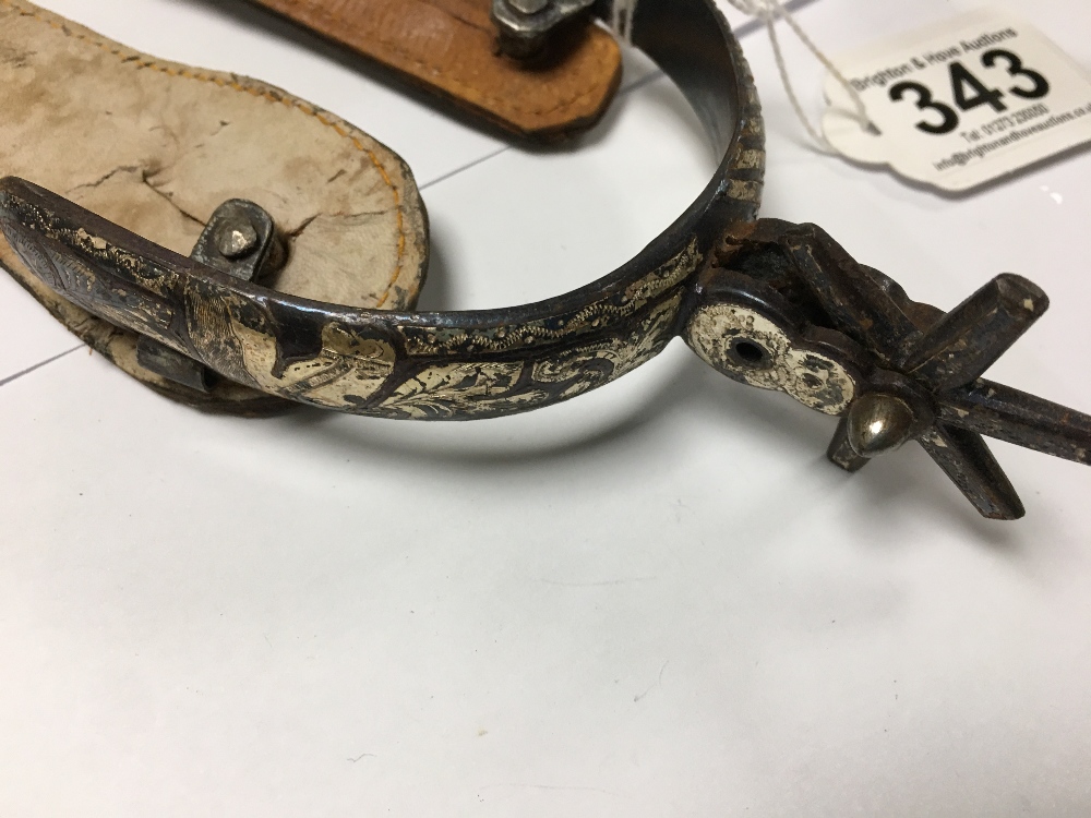 A PAIR OF MEXICAN CHIHUAHUA SPURS WITH SILVER INLAY THROUGHOUT ON STEEL, WITH ORIGINAL LEATHER - Image 2 of 9