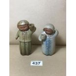 A SWEDISH POTTERY FIGURE OF A BOY AND GIRL BY LISA LARSON FOR GUSTAVSBERG, LARGEST 13CM HIGH