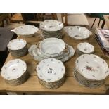 A VINTAGE WARWICK PORCELAIN DINNER SERVICE, INCLUDING PLATES, BOWLS AND MORE, 69 PIECES IN TOTAL