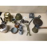 MIXED METAL WARE ITEMS INCLUDING A PEWTER WEST GERMAN REIN ZINN TABLE LIGHTER