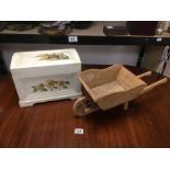 A SMALL WOODEN WHEELBARROW, 56CM LONG, TOGETHER WITH A WHITE PAINTED WOODEN CASKET/BOX