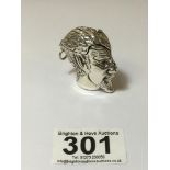 AN UNUSUAL NOVELTY STERLING SILVER VESTA CASE IN THE FORM OF SATANS HEAD, MARKED STERLING, 42G
