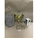 MIXED ITEMS INCLUDING A CRYSTAL AND BRASS WALL LIGHT
