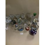 A LARGE COLLECTION OF GLASS WARE ITEMS INCLUDING CANDLESTICKS AND SHIPS IN BOTTLES