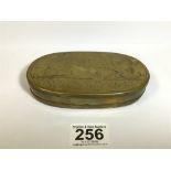 A DUTCH 18TH/EARLY 19TH CENTURY BRASS SNUFF BOX OF OVAL FORM, RUBBED ENGRAVED DECORATION