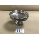 A SILVER PEDESTAL BON BON DISH OF CIRCULAR FORM, H