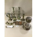 A COLLECTION OF MIXED BRASS ITEMS INCLUDING A GEOR