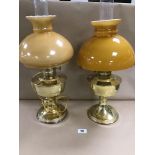 TWO 20TH CENTURY BRASS OIL LAMPS WITH ORIGINAL GLA
