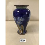 AN EARLY 20TH CENTURY ROYAL DOULTON VASE, TUBE LINED FLORAL DECORATION ON A BLUE GROUND, 7412C,