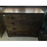 A GEORGIAN MAHOGANY 2 OVER 3 CHEST OF DRAWERS WITH LOCKABLE KEY