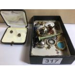 AN ASSORTED BOX OF SUNDRY ITEMS, INCLUDING 9CT GOLD EARRINGS, SILVER RINGS, COTUME JEWELLERY,