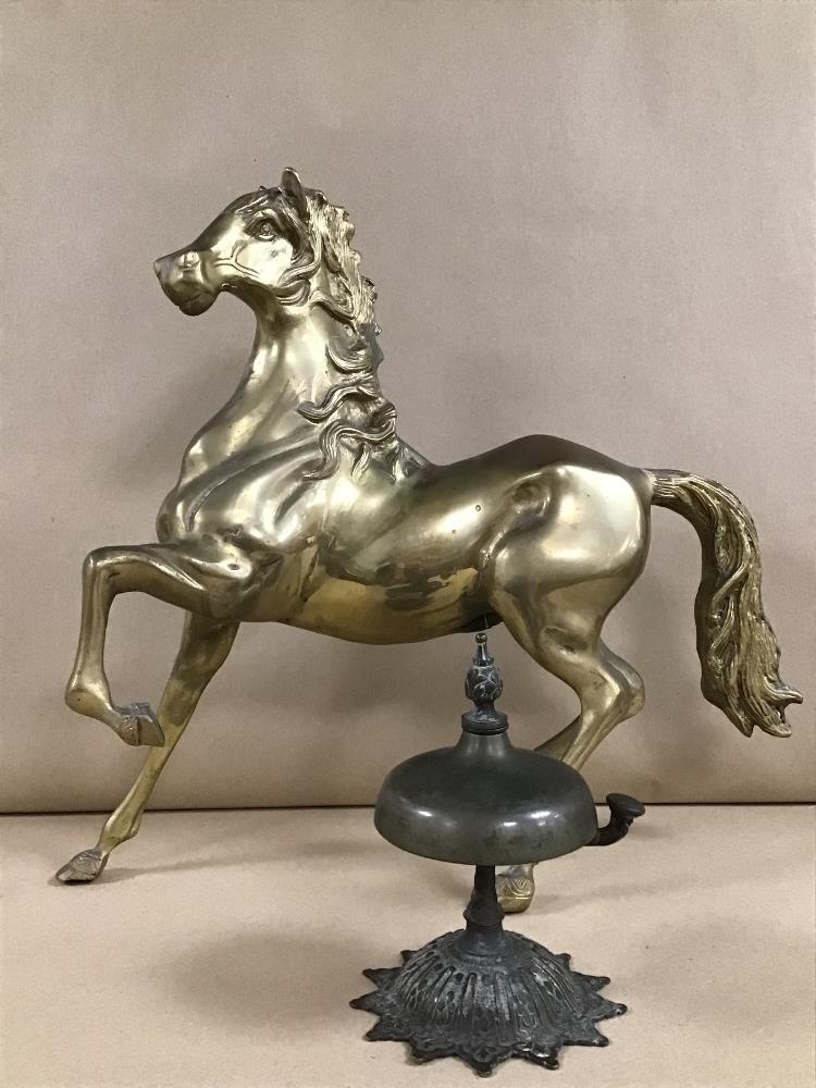 AN ORNATE VICTORIAN BRASS DESK BELL, 15CM HIGH, TOGETHER WITH A LARGE BRASS FIGURE OF A HORSE - Image 4 of 4