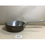 AN UNUSUAL CUNARD WHITE STAR SAUCEPAN BY ELKINGTON & CO, NO 39590, C.1934-49, 32CM LONG