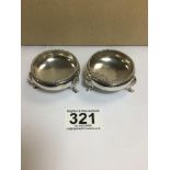 A PAIR OF EDWARDIAN SILVER SALTS OF CIRCULAR FORM, HALLMARKED BIRMINGHAM 1907 BY HUKIN & HEATH, 81G