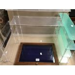 A GLAZED WOODEN TABLETOP DISPLAY CABINET, 45CM WIDE, TOGETHER WITH THREE PERSPEX SHELVES