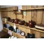 A MIXED SELECTION OF KITCHENALIA ITEMS INCLUDING T.G GREEN TEAPOT
