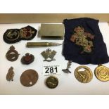 A GROUP OF MILITARY COLLECTABLES, INCLUDING SILVER SWEETHEART BROOCH WITH ENAMEL DECORATION,