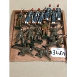 A GROUP OF PAINTED LEAD TOY SOLDIERS, 15 IN TOTAL