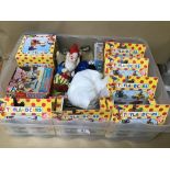 A COLLECTION OF NODDY RELATED COLLECTABLES, INCLUDING A SET OF SIX NODDY TOYLAND VEHICLES BY