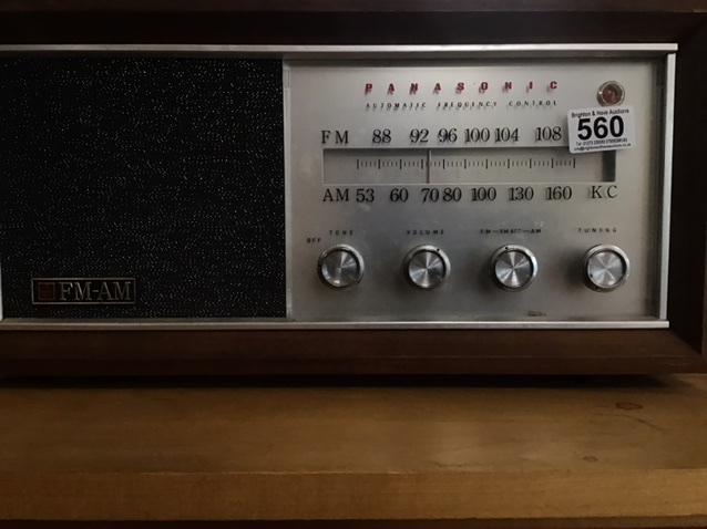 A VINTAGE PANASONIC AM/FM RADIO - Image 3 of 3