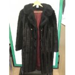 AN VINTAGE ENGLISH LADY COAT STYLE NO 3041, SIZE 14 LENGTH 43"